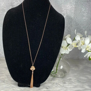 LC Lauren Conrad Rose Gold Necklace
